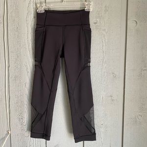 Lululemon Forget the Sweat Crop 21” - Size 4 Black